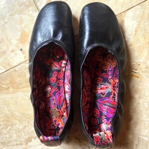 Johnny Was Black Women's Leather Ballet Flats - Worn A Few Times Size 8.5